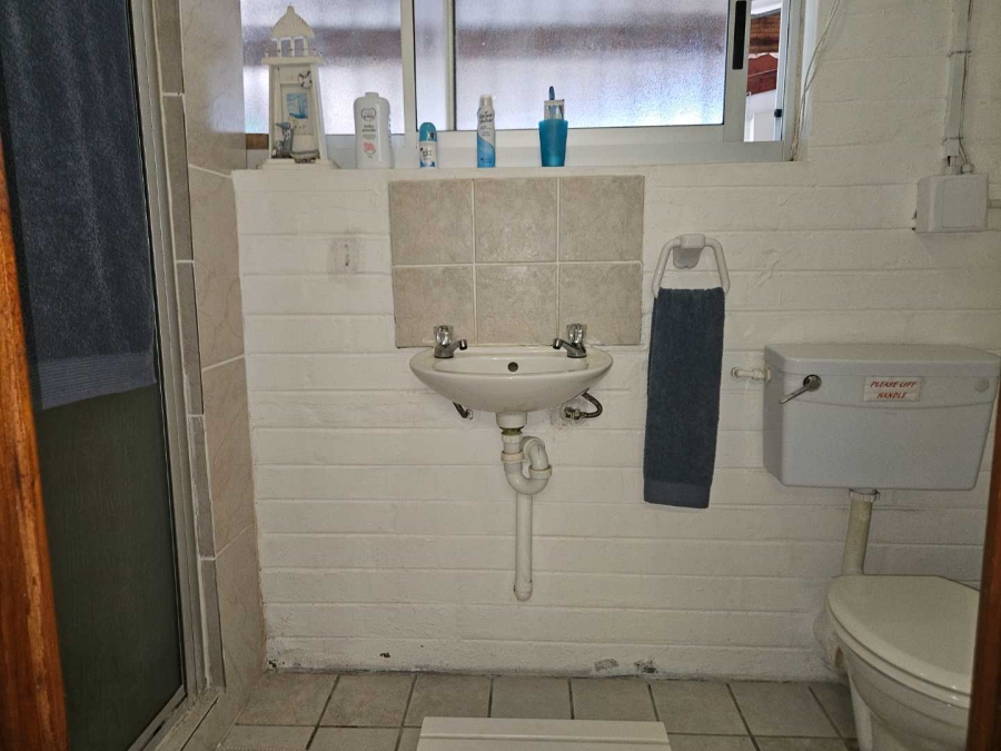 4 Bedroom Property for Sale in Pearly Beach Western Cape